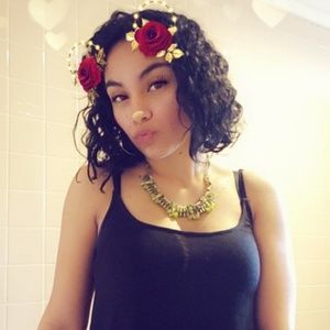 Meet your Posher, Noemy